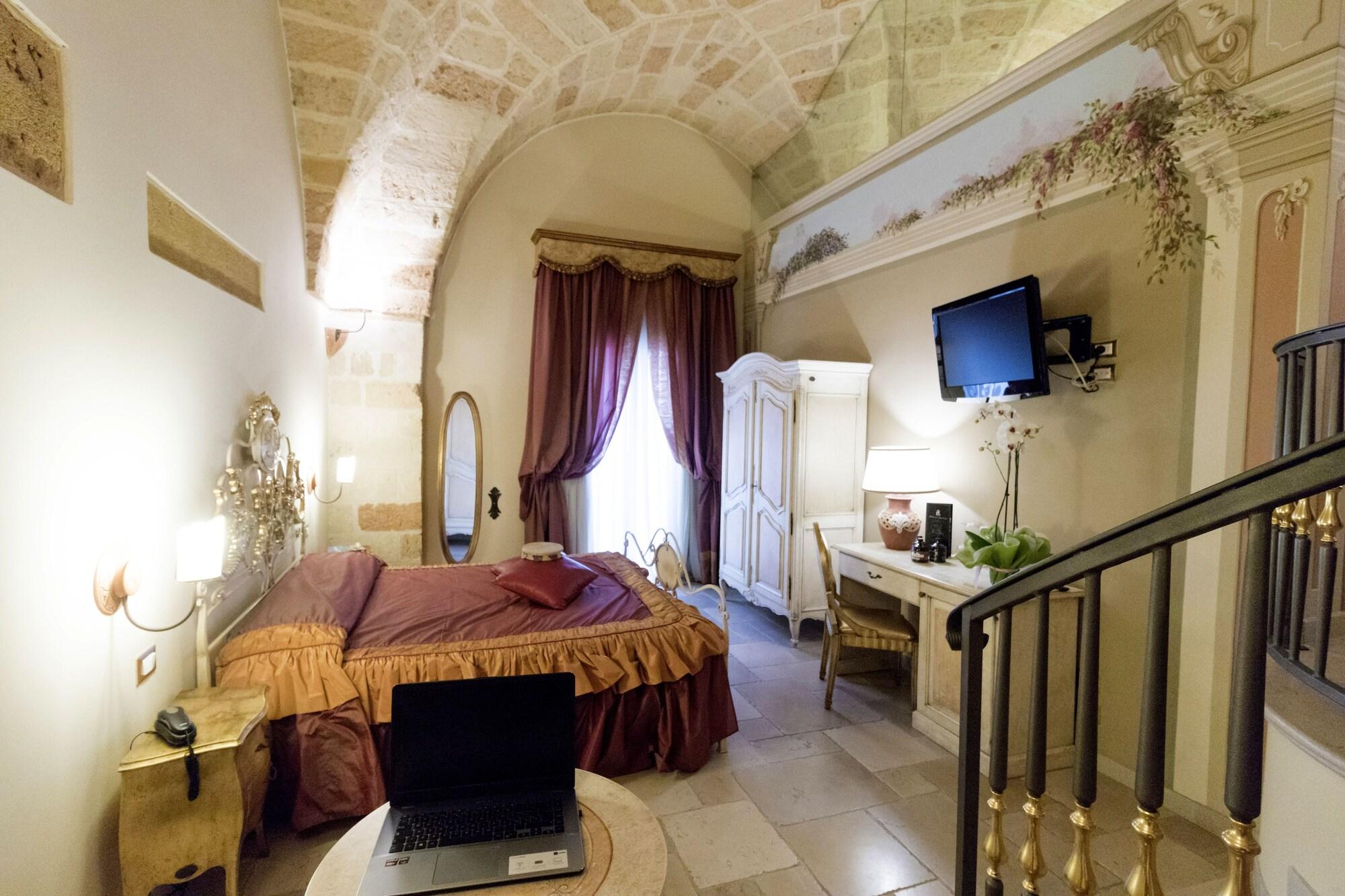 Kelina Charme Hotel By Cantine Due Palme Cellino San Marco Kültér fotó